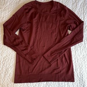 NWOT lululemon swiftly breathe LS